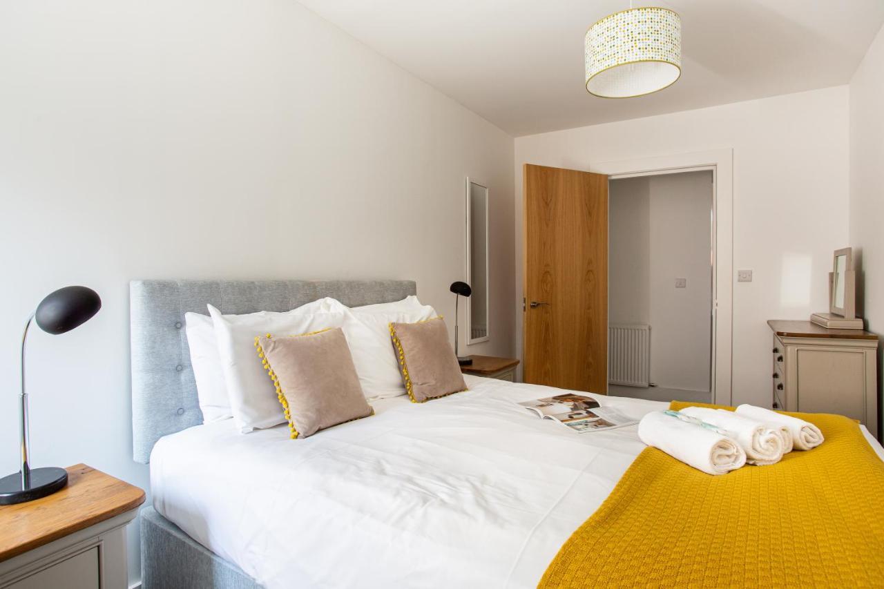 Modern Luxury Apartment, Sleeps 6, Best Location Belfast Kültér fotó