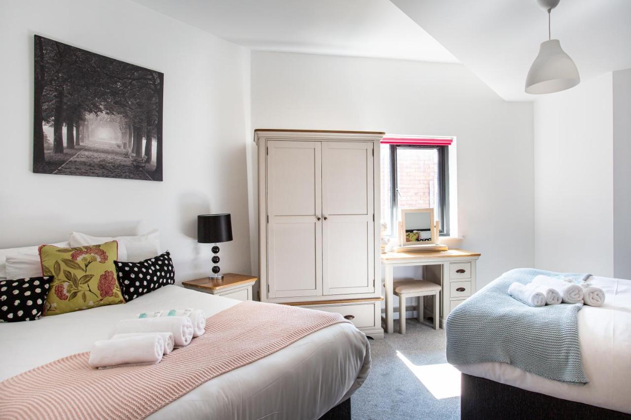 Modern Luxury Apartment, Sleeps 6, Best Location Belfast Kültér fotó